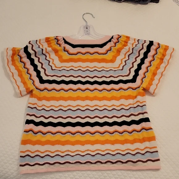 Colorful Striped Short Sleeve Top - Picture 3 of 5